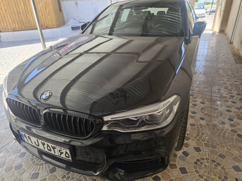 بی ام و ۵۳۰i مشکی