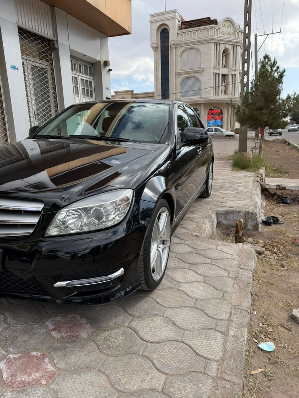 مرسدس بنز C200 مشکی مدل 2009